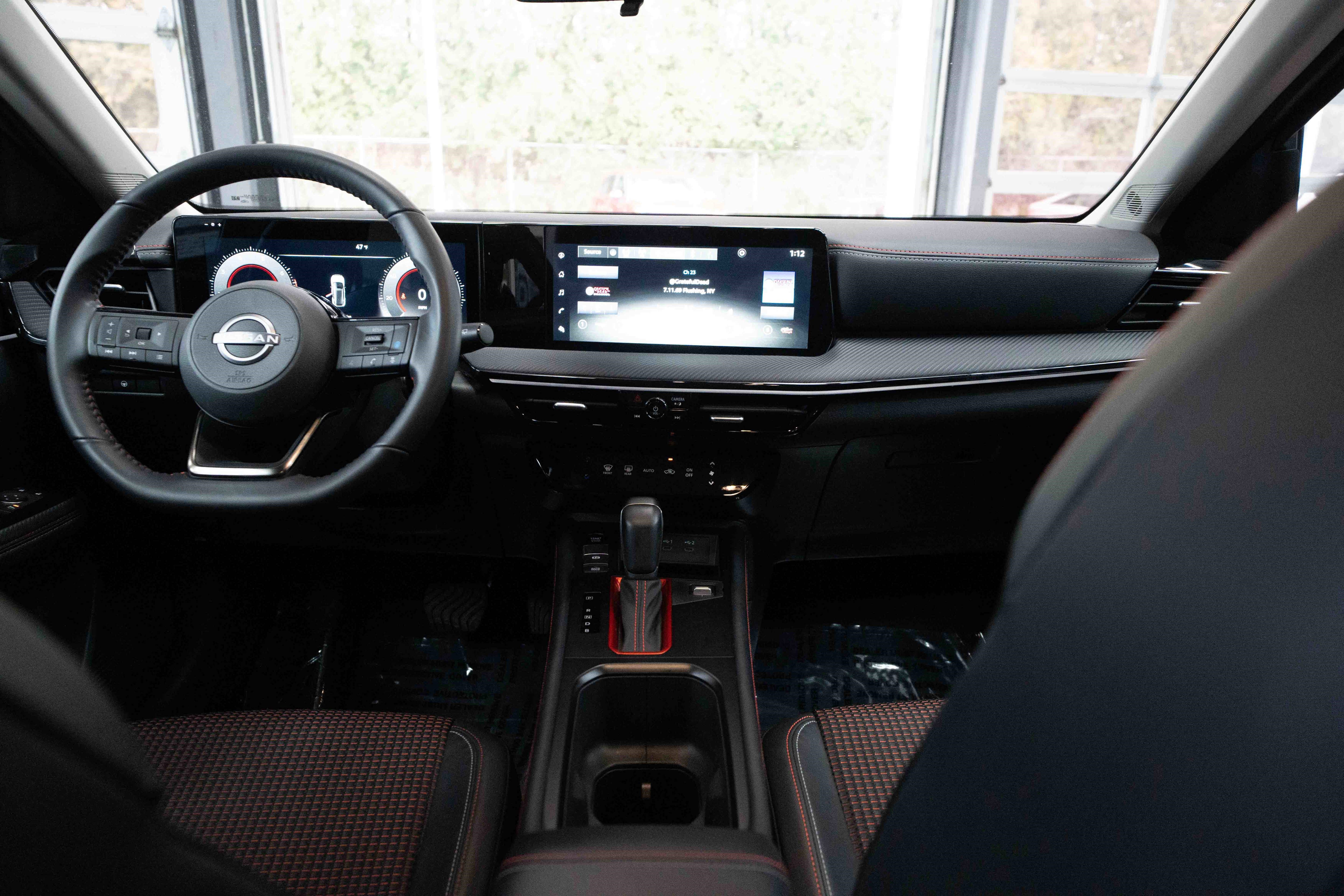 Used 2025 Nissan Kicks SR image 20