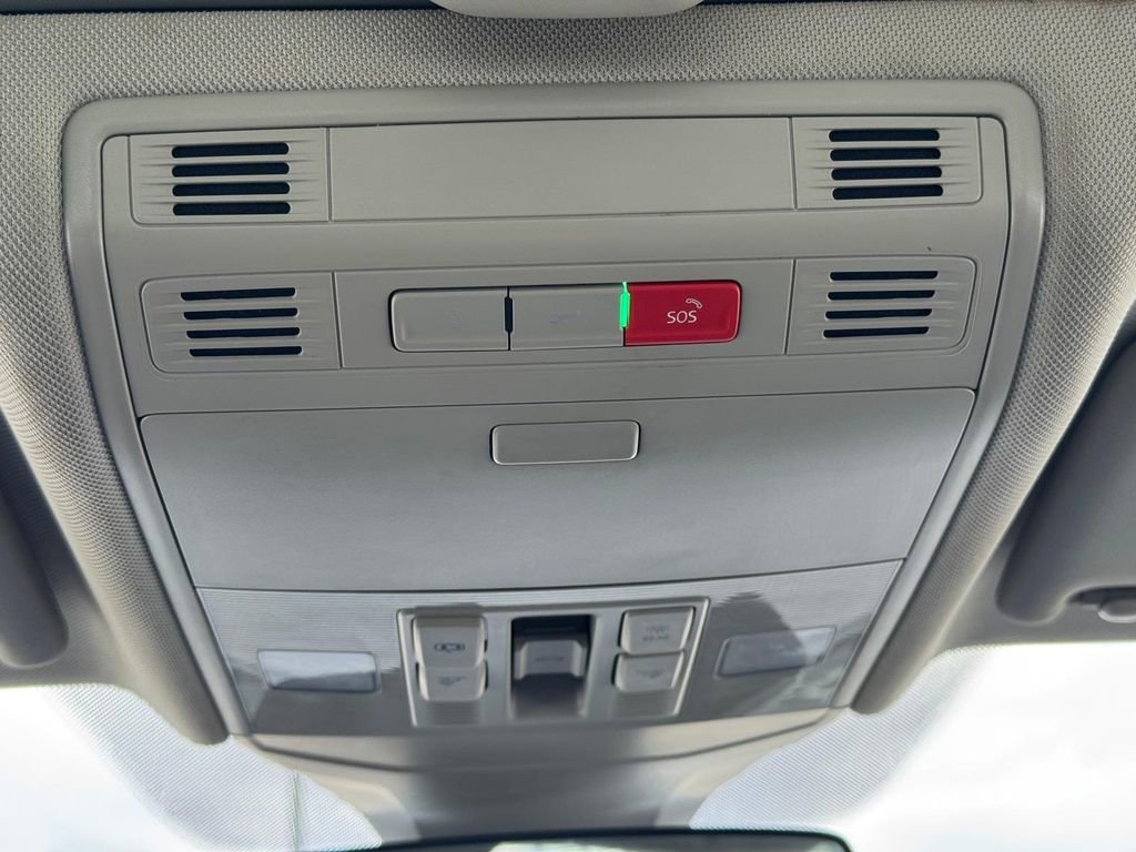 Used 2024 Volkswagen Jetta SE image 19