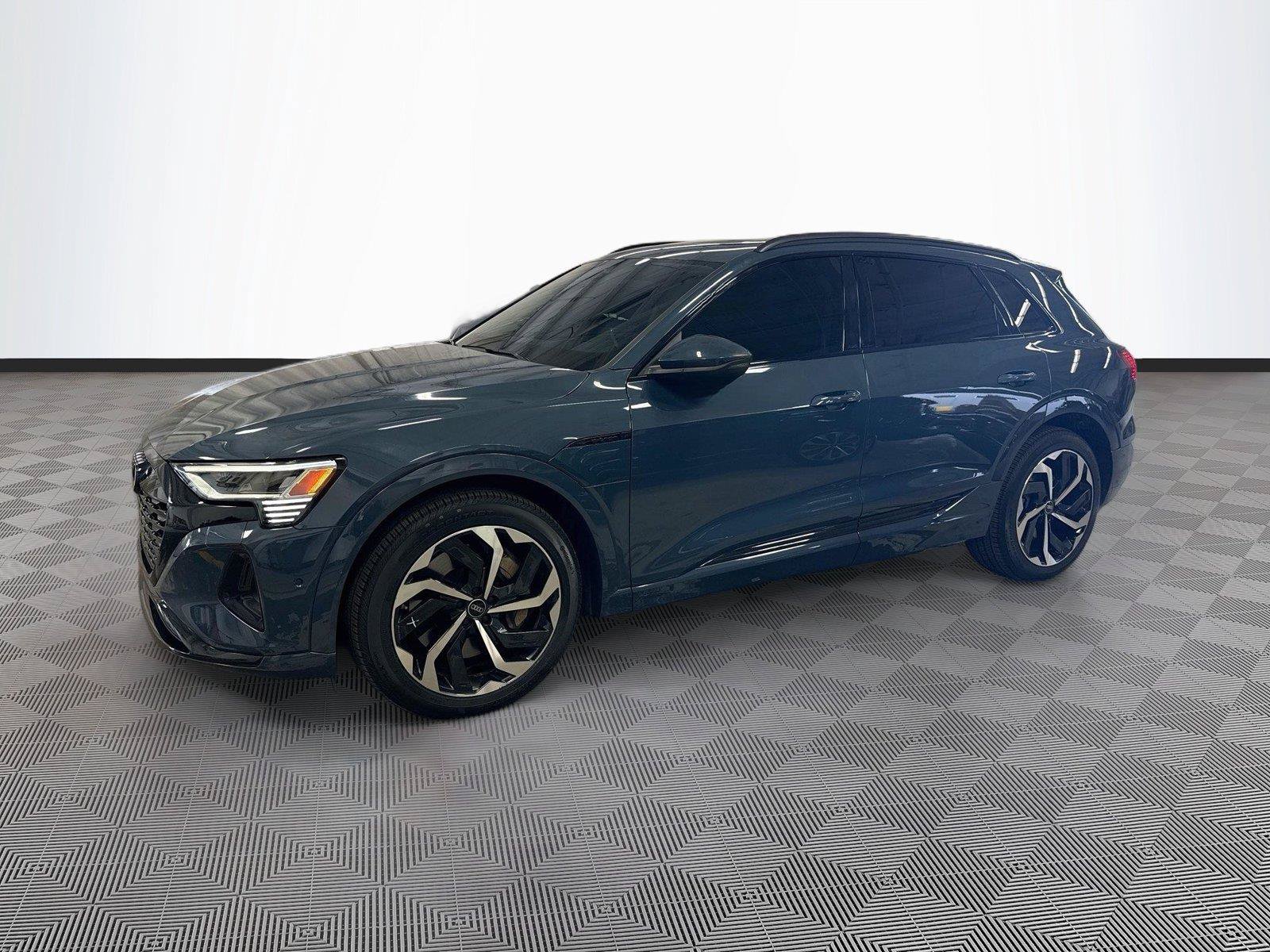 Certified 2024 Audi Q8 e-tron Prestige w/ Prestige Package AWD/4WD image 3