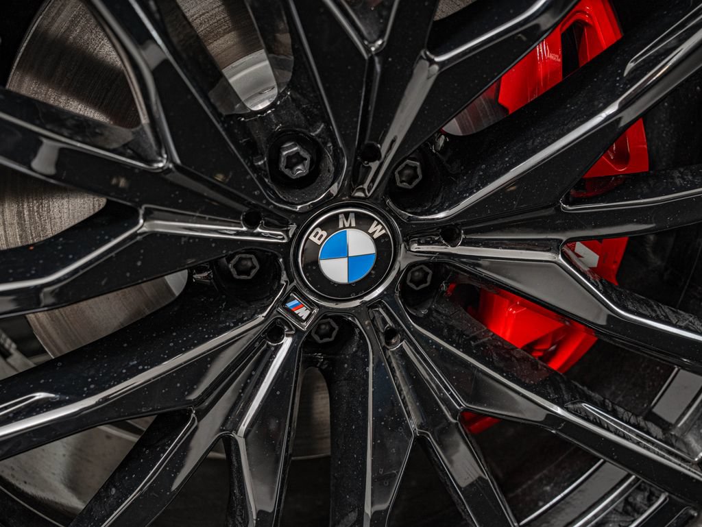 New 2026 BMW X5 M60i AWD/4WD image 11