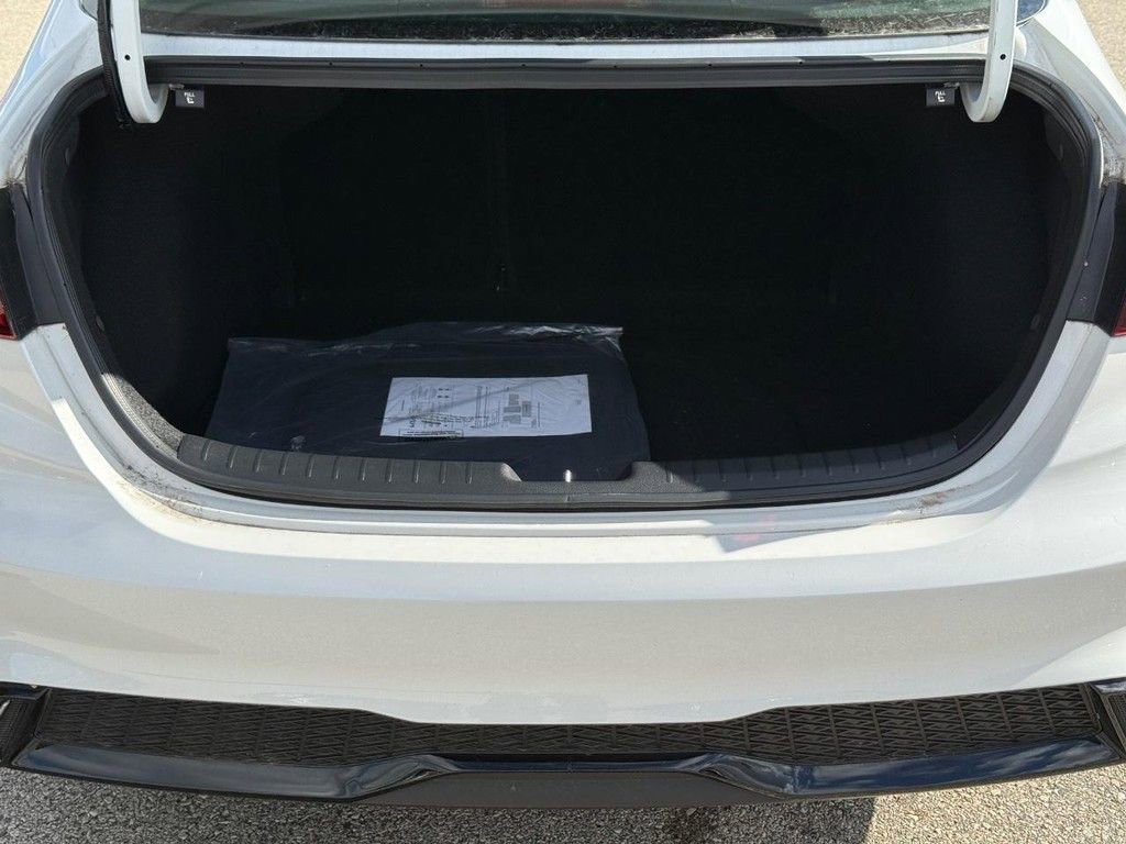 Used 2024 Kia Forte GT-Line image 6