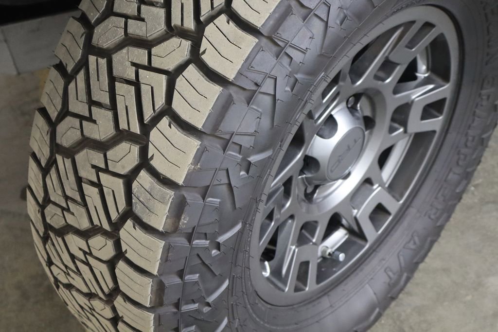 Used 2021 Toyota 4Runner TRD Off-Road image 36