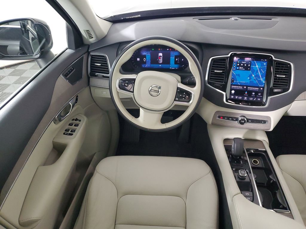 Certified 2023 Volvo XC90 B5 Plus w/ Protection Package Premier AWD/4WD image 18