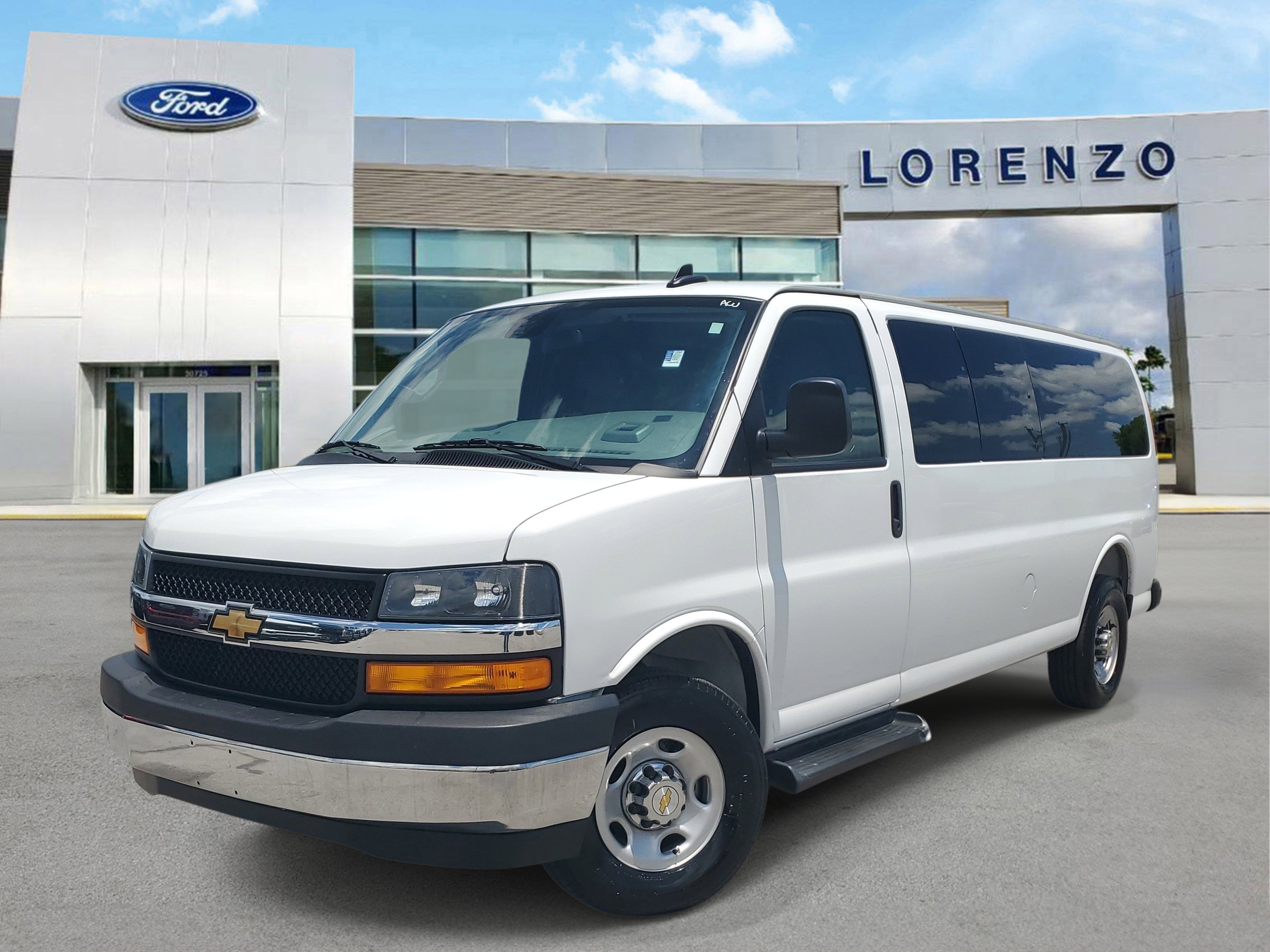 Used 2025 Chevrolet Express 3500 LT w/ LT Preferred Equipment Group