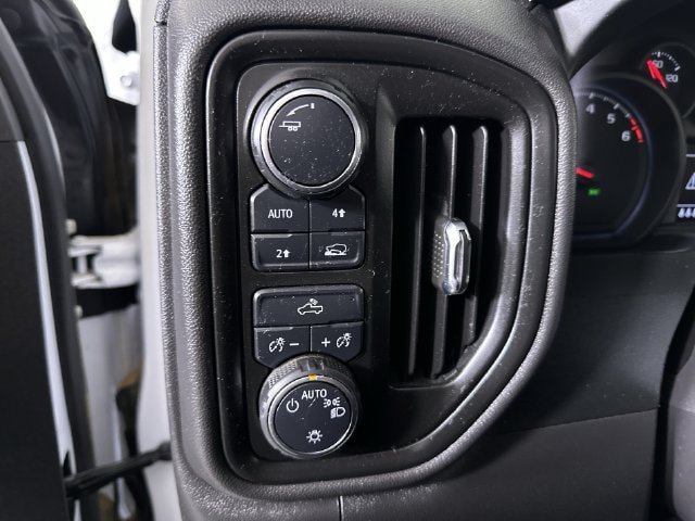 Used 2024 Chevrolet Silverado 1500 W/T w/ Trailering Package AWD/4WD image 18