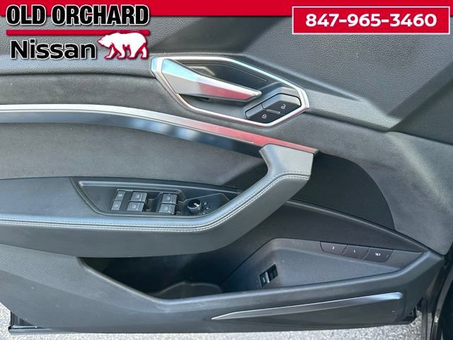 Used 2022 Audi e-tron S Premium Plus AWD/4WD image 8