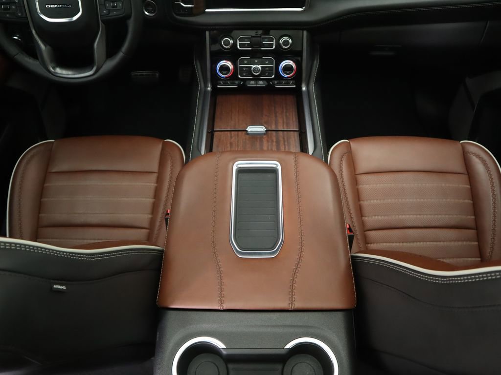Used 2024 GMC Yukon Denali Ultimate image 17