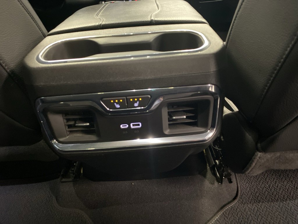 Used 2024 GMC Sierra 1500 Denali image 15