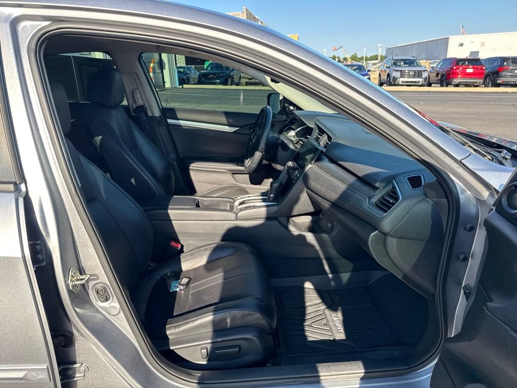 Used 2016 Honda Civic Touring image 41