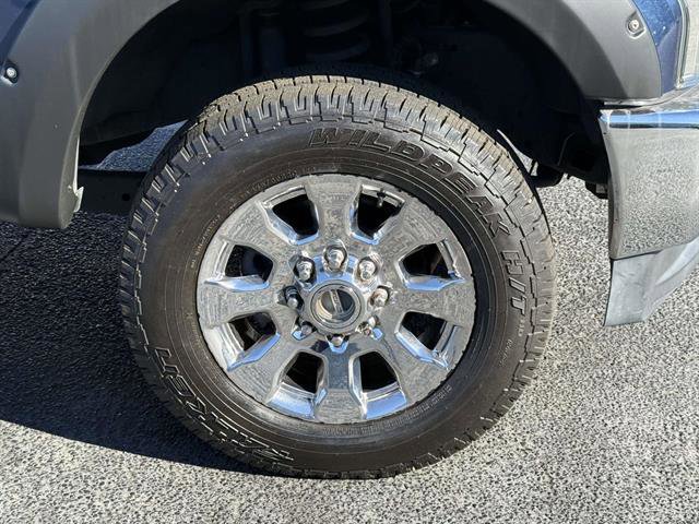 Used 2017 Ford F250 Lariat w/ Chrome Package image 6