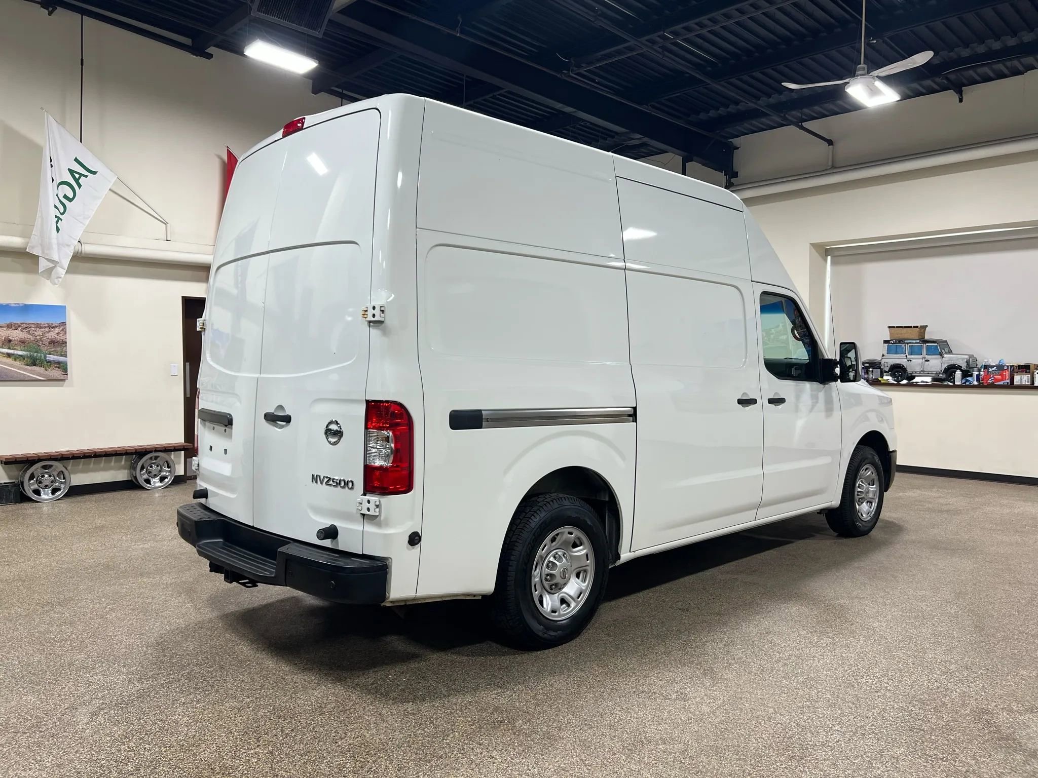 Used 2017 Nissan NV 2500 SV w/ Technology Package image 6