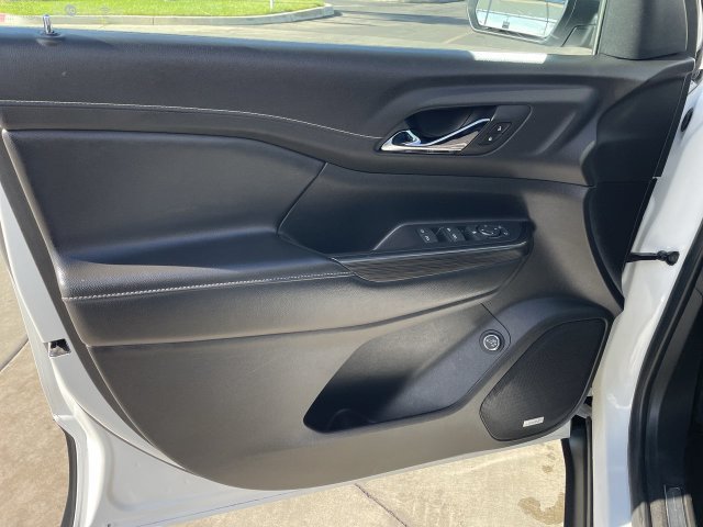 Used 2020 GMC Acadia SLT FWD image 22
