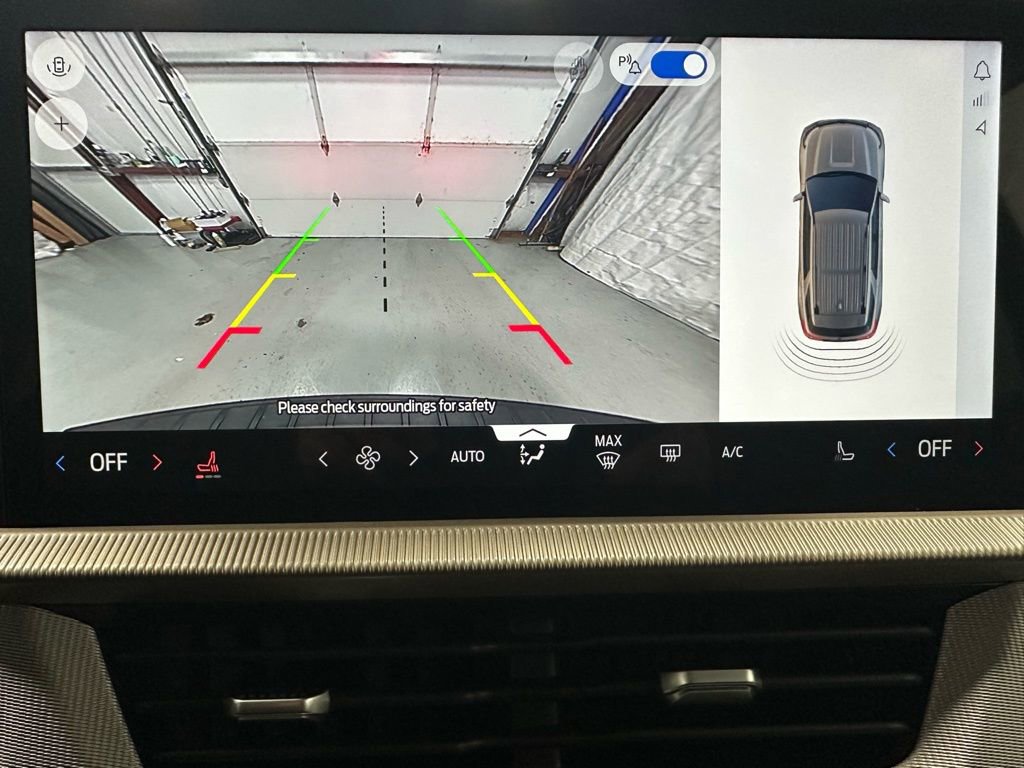 Used 2025 Ford Explorer Active image 34