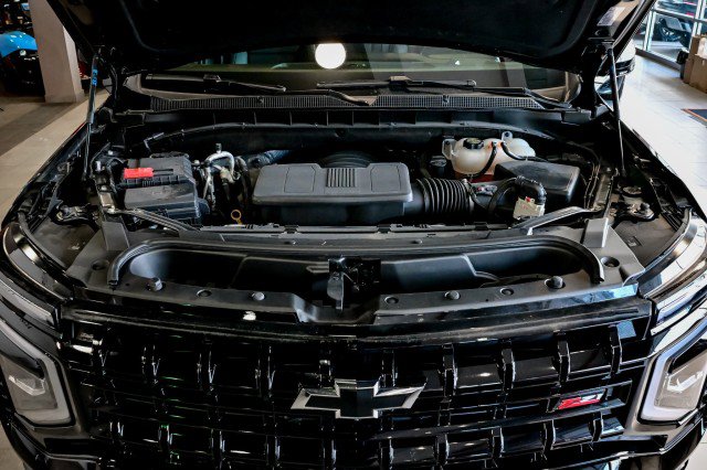 Used 2025 Chevrolet Suburban Z71 image 57