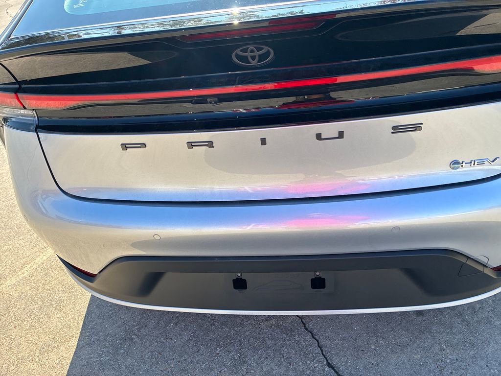 New 2026 Toyota Prius LE image 6