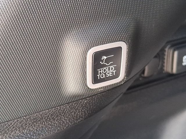 Used 2024 Jeep Grand Cherokee Altitude RWD image 24