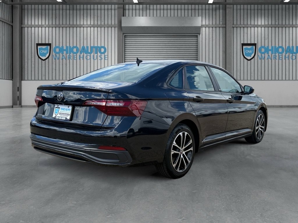 Used 2023 Volkswagen Jetta Sport FWD image 8