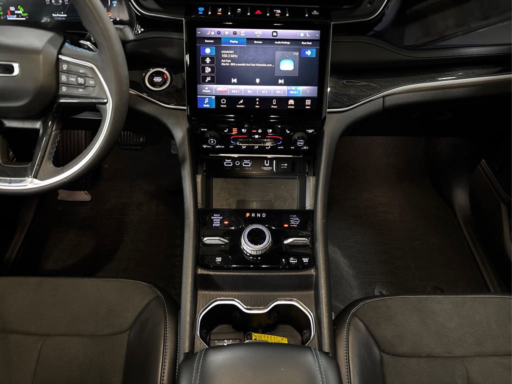 Used 2024 Jeep Grand Cherokee Trailhawk w/ Advanced Protech Group II image 19