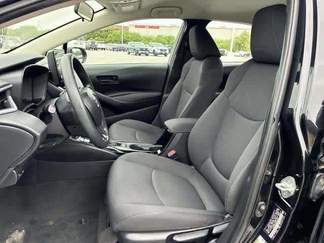 Used 2022 Toyota Corolla LE FWD image 16