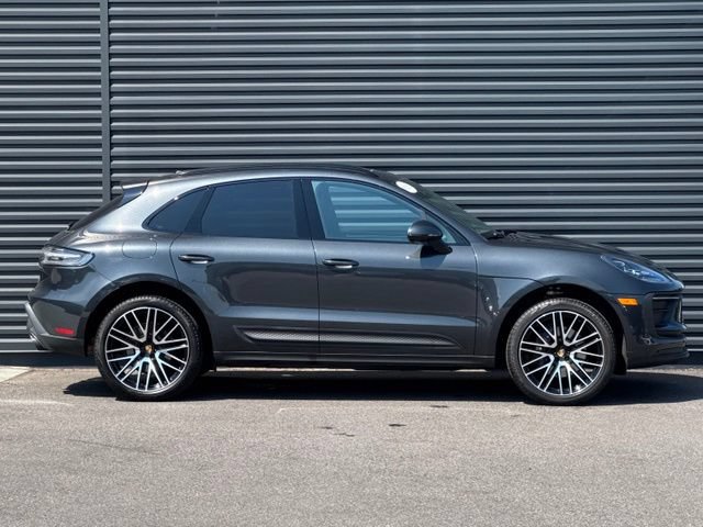 Certified 2026 Porsche Macan AWD/4WD image 8