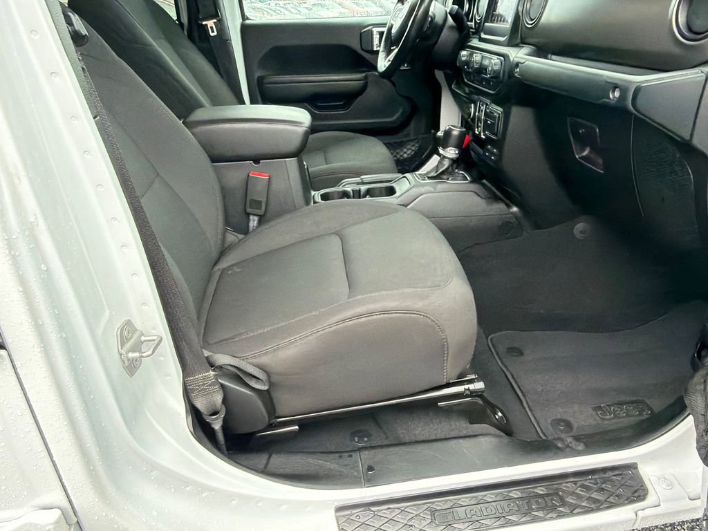 Used 2020 Jeep Gladiator Sport w/ Quick Order Package 24S image 13