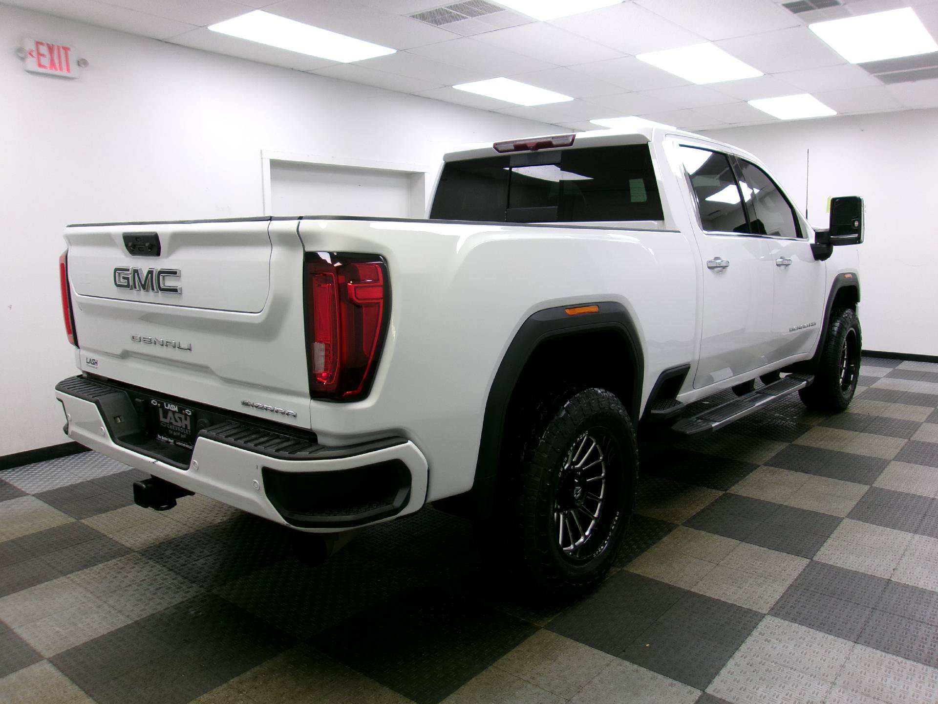 Used 2021 GMC Sierra 2500 Denali AWD/4WD image 14