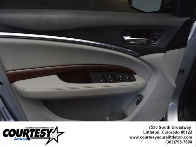 Used 2017 Acura MDX SH-AWD image 7