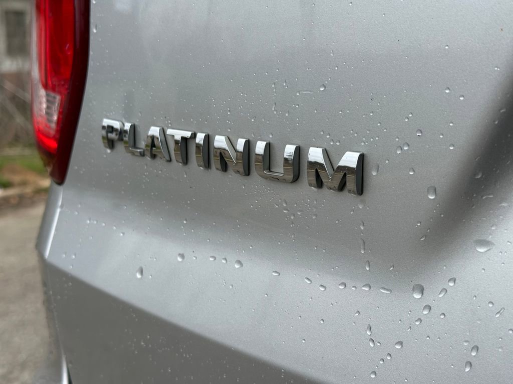 Used 2016 Ford Explorer Platinum image 34