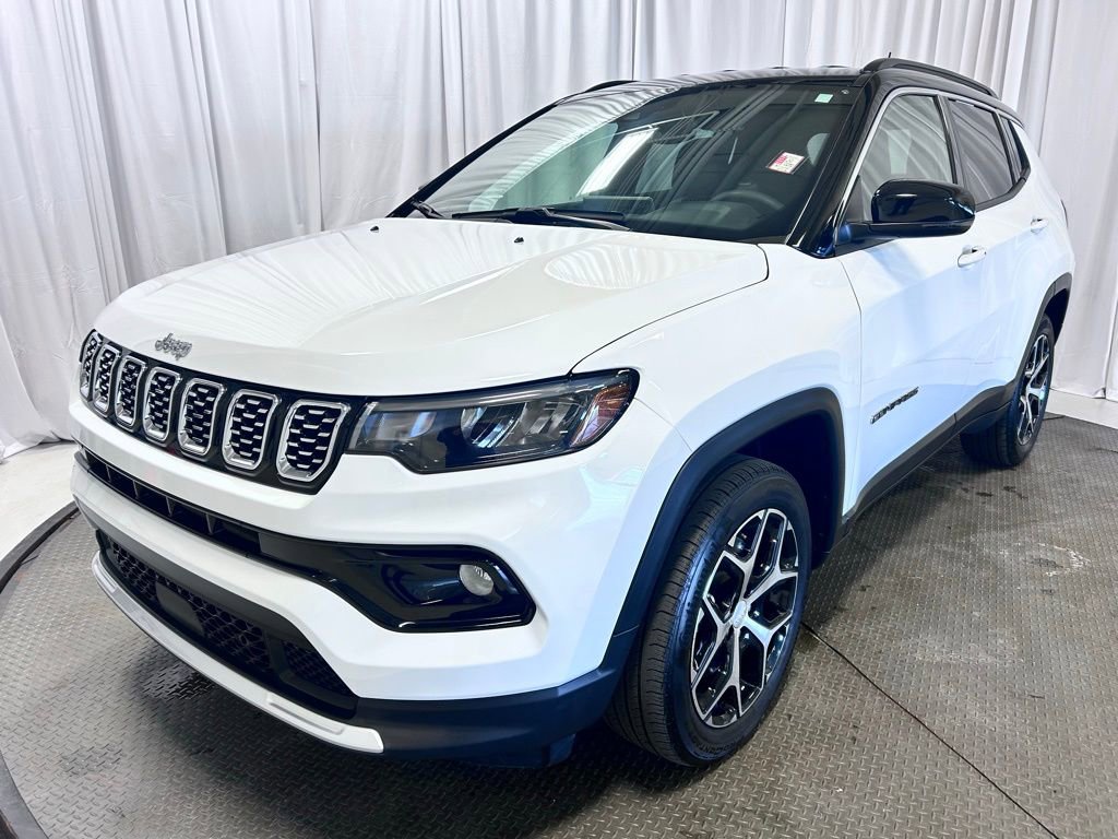 Used 2024 Jeep Compass Limited image 22