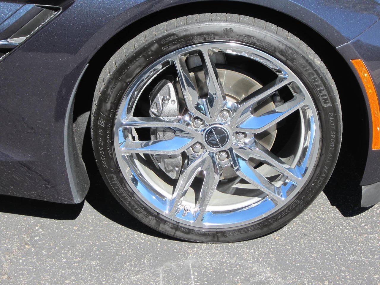 Used 2016 Chevrolet Corvette Stingray Coupe w/ 3LT Preferred Equipment Group RWD image 9