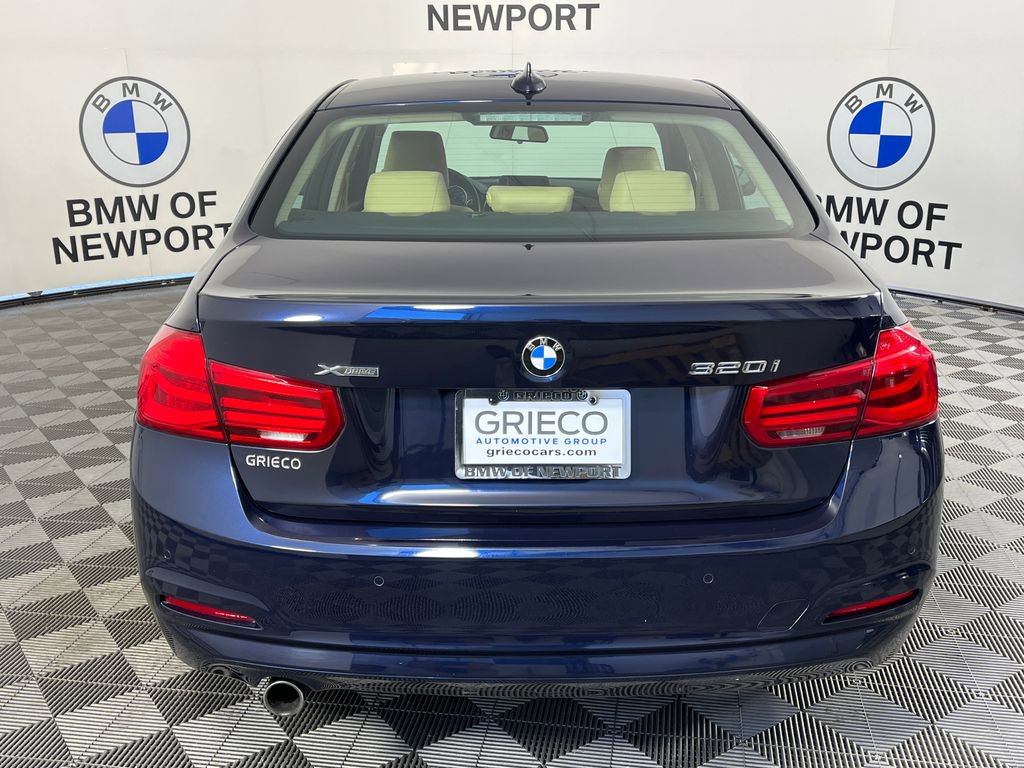 Used 2017 BMW 320i xDrive 320i xDrive image 11