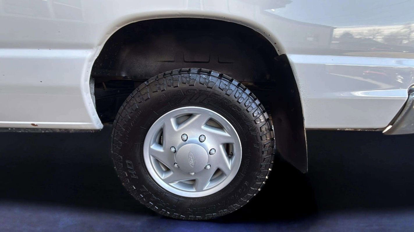 Used 2012 Ford E-350 and Econoline 350 Super Duty w/ PWR Group image 19