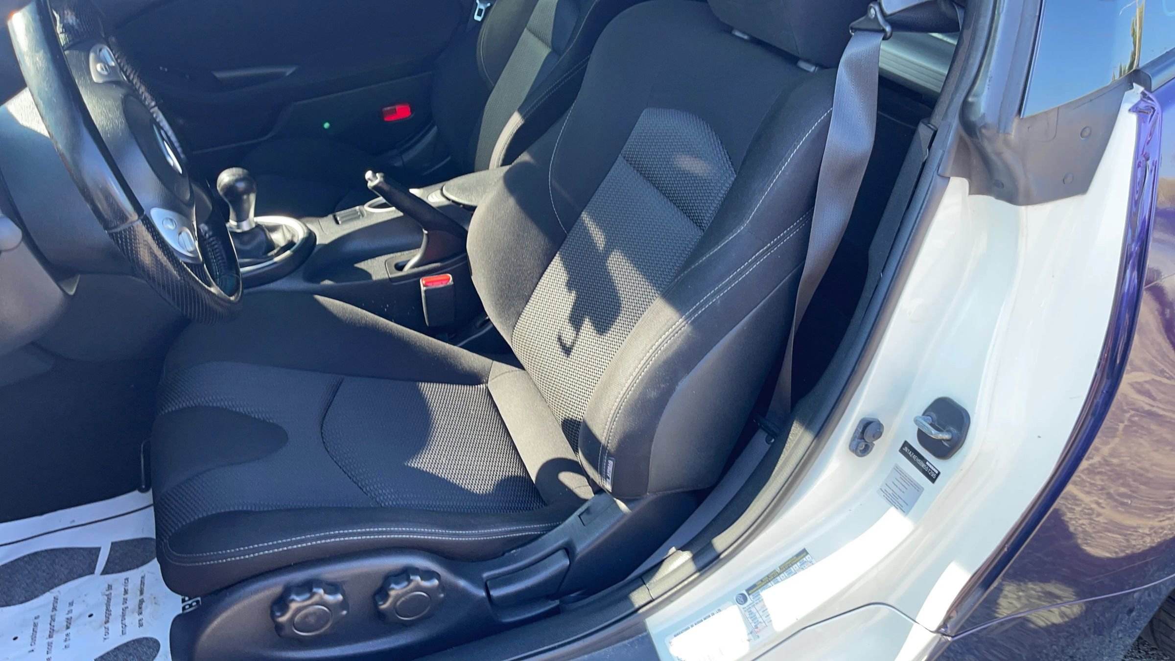 Used 2011 Nissan 370Z Touring w/ Sport Pkg image 13