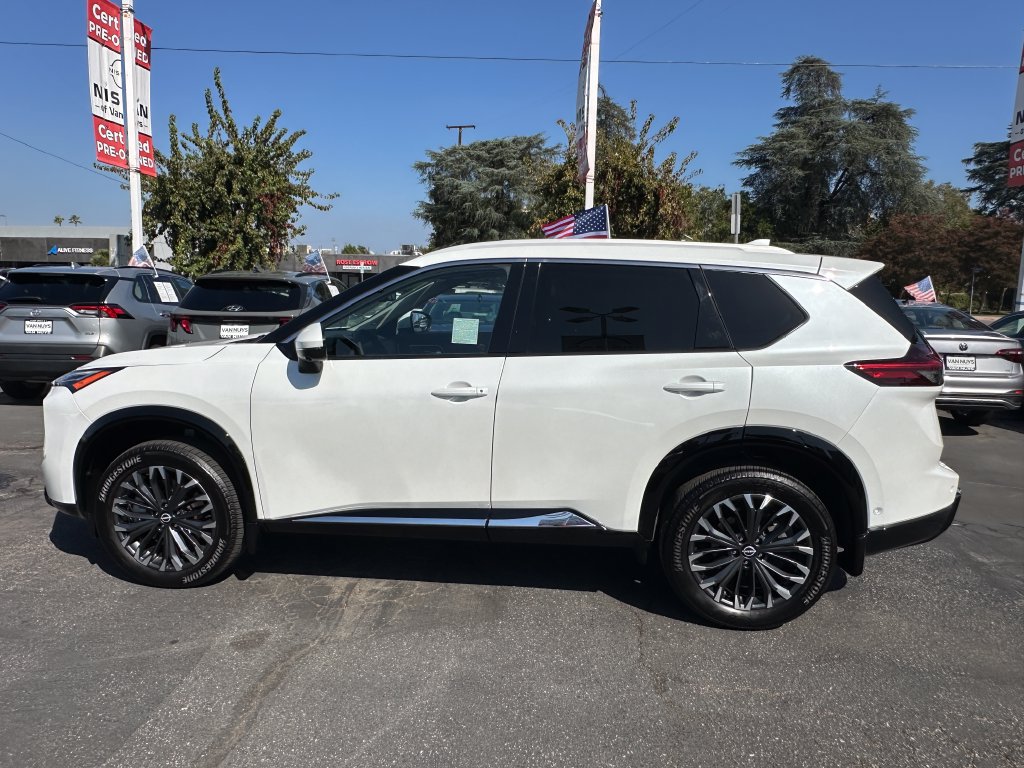 Used 2026 Nissan Rogue Platinum w/ Tech Package AWD/4WD image 3