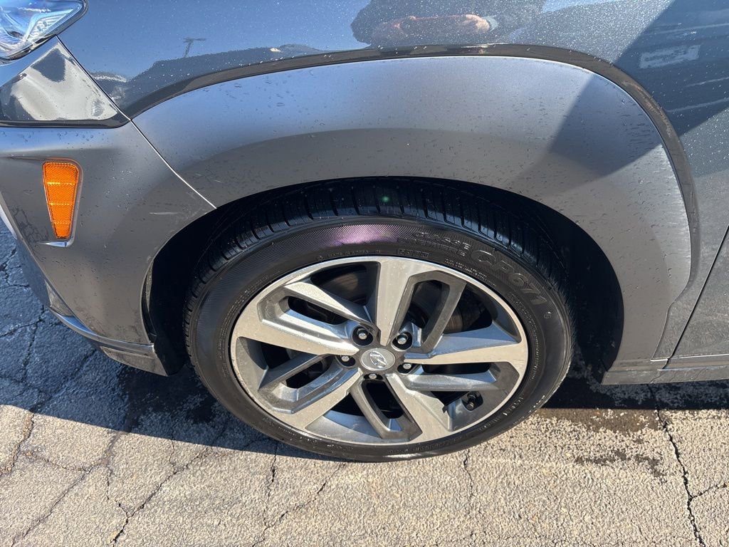 Used 2021 Hyundai Kona Limited image 7