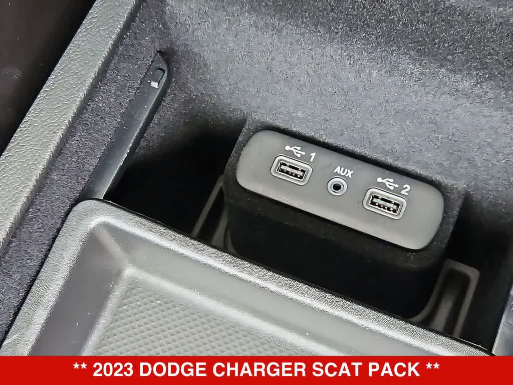 Used 2023 Dodge Charger Scat Pack w/ Daytona Edition Group RWD image 32