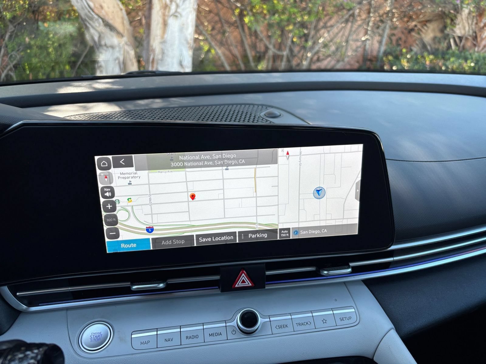 Used 2025 Hyundai Elantra Limited FWD image 19