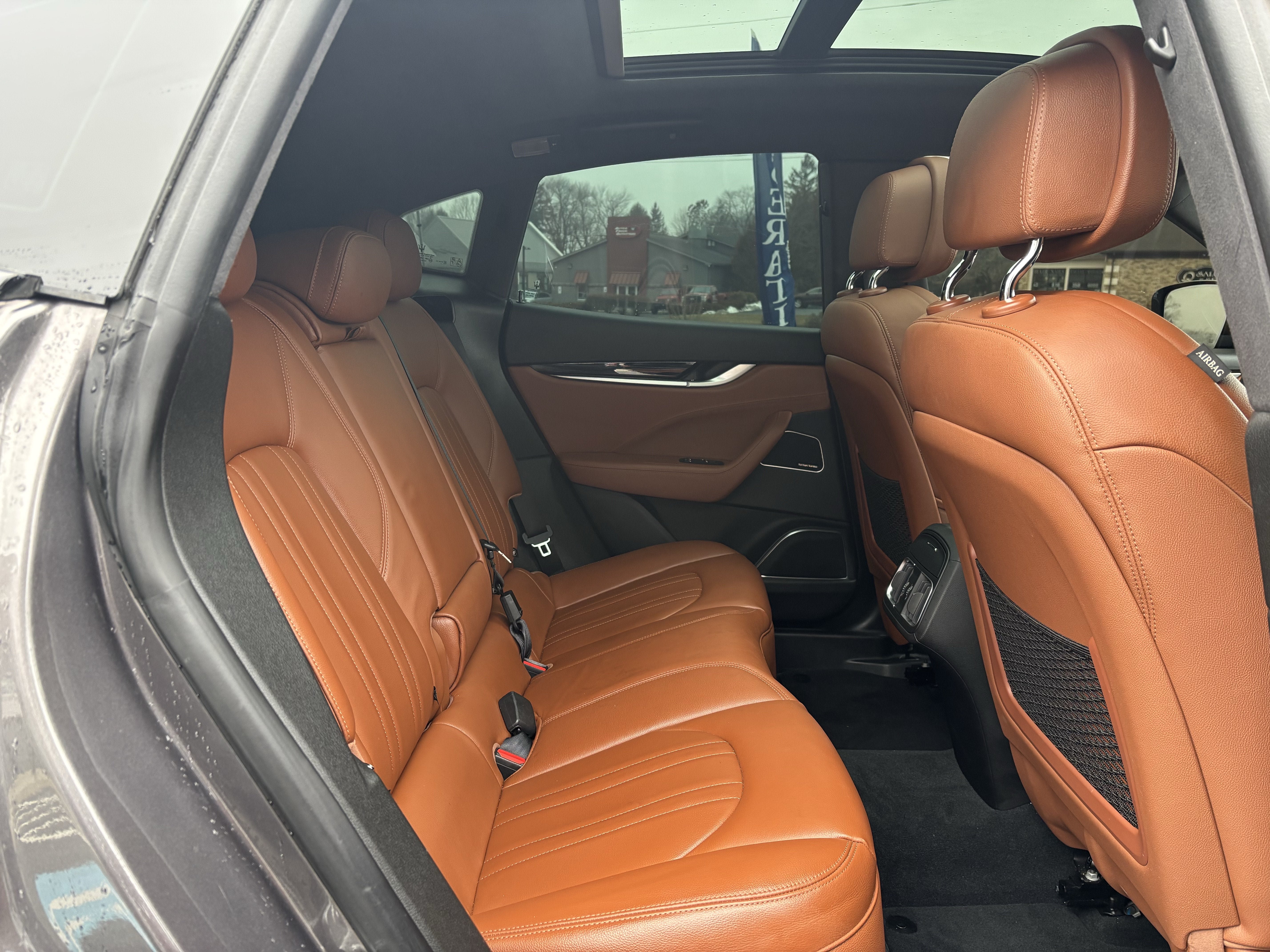 Used 2022 Maserati Levante GT AWD/4WD image 18