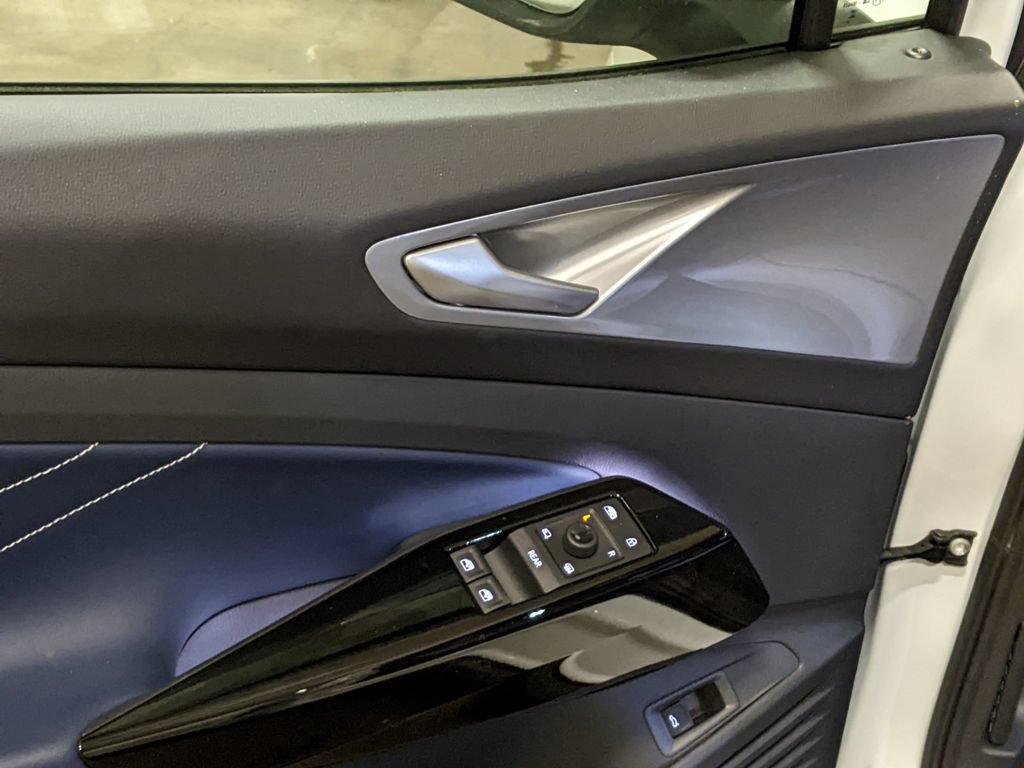 New 2026 Volkswagen ID.4 Pro S Plus AWD/4WD image 10