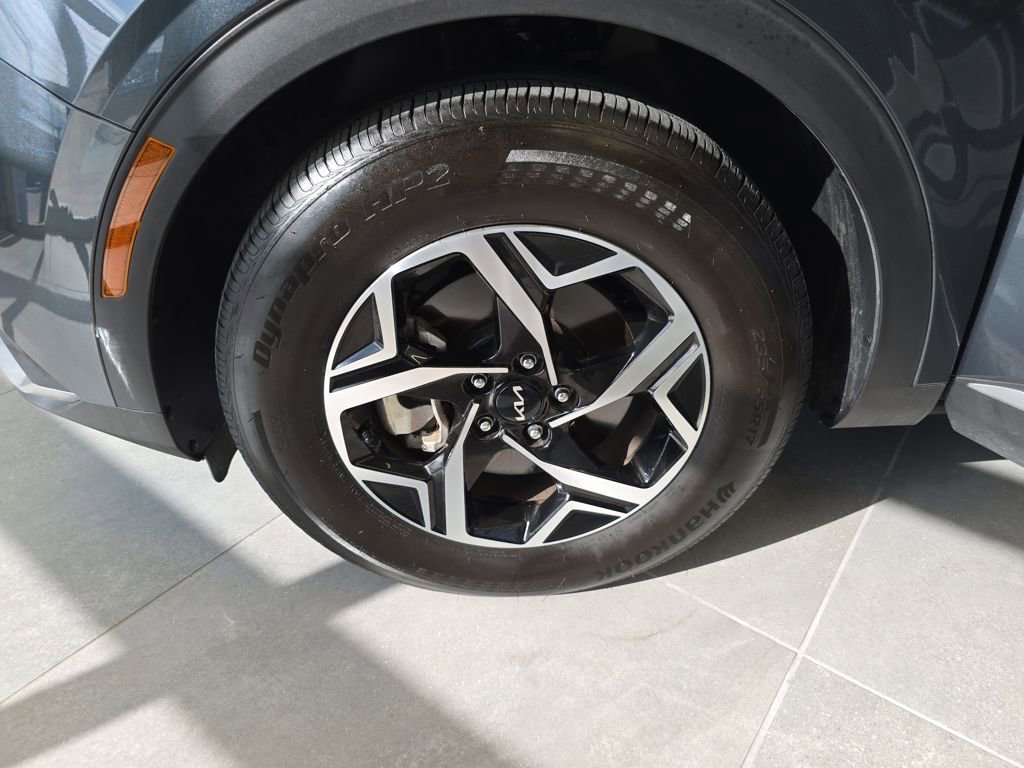 Certified 2025 Kia Sportage LX image 35