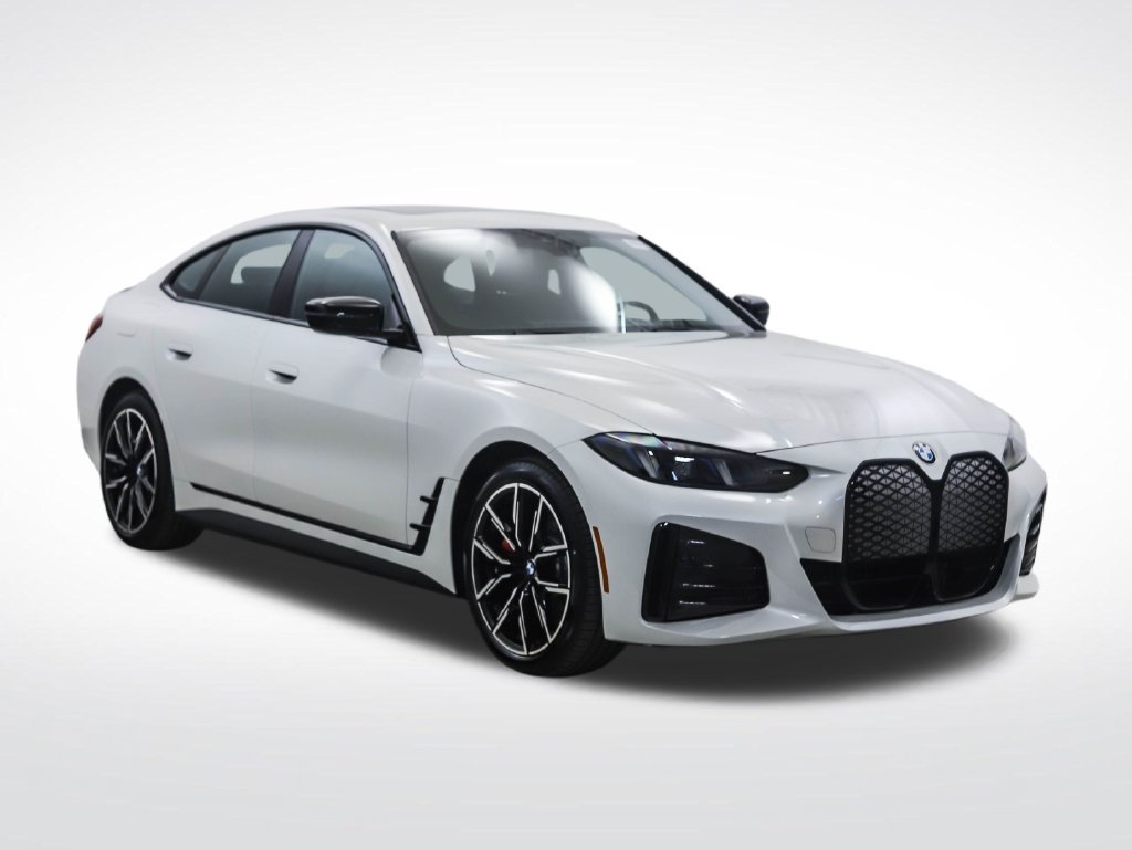 Used 2026 BMW i4 xDrive40i w/ M Sport Package AWD/4WD image 7
