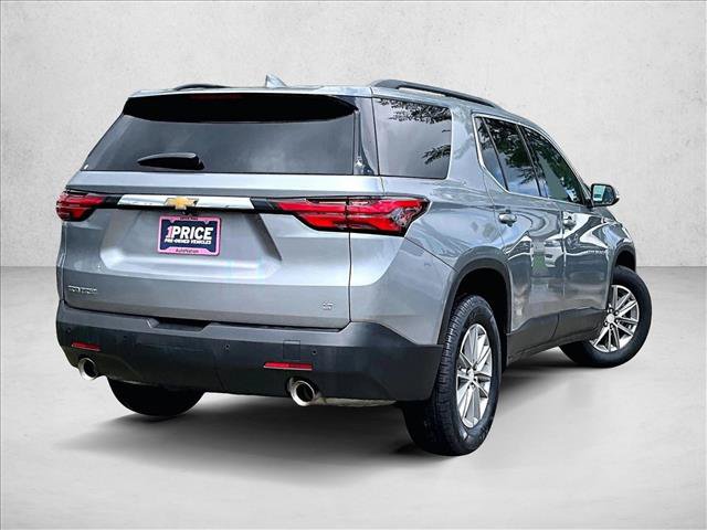 Used 2023 Chevrolet Traverse LT FWD image 2