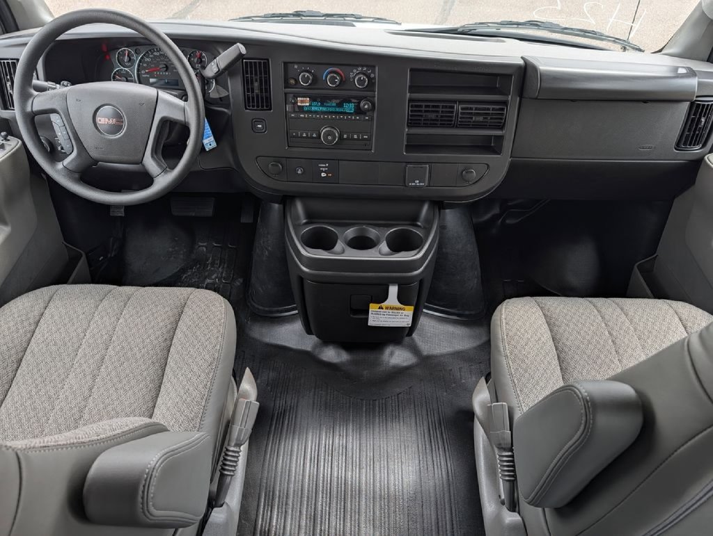 New 2026 GMC Savana 3500 Extended RWD image 44