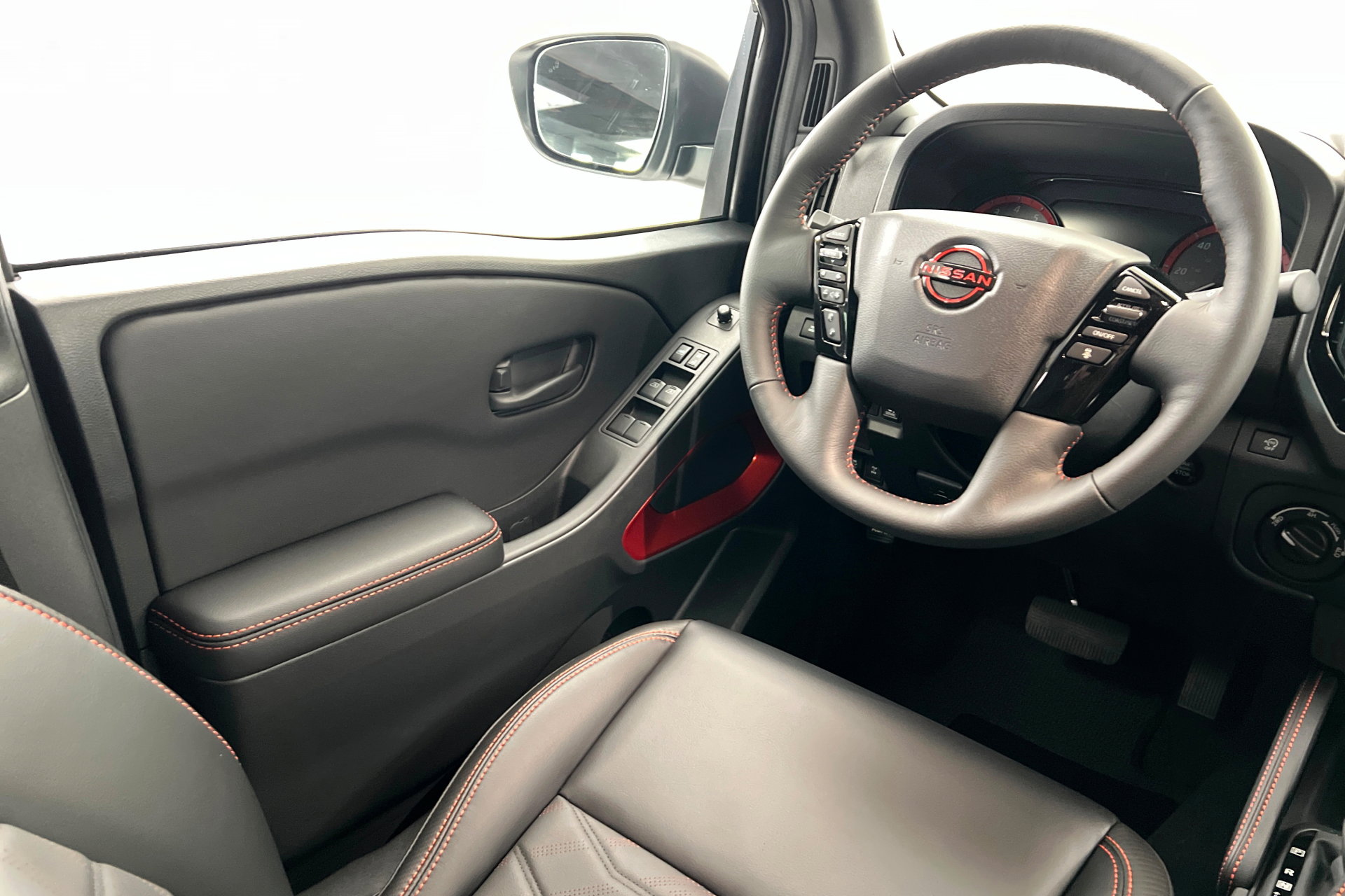 New 2026 Nissan Frontier PRO-4X w/ Pro Premium Package image 11