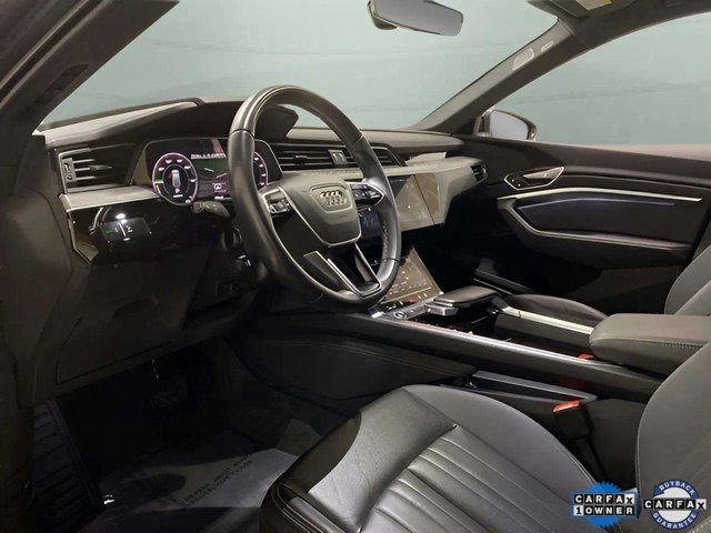 Used 2024 Audi Q8 e-tron Premium Plus image 69