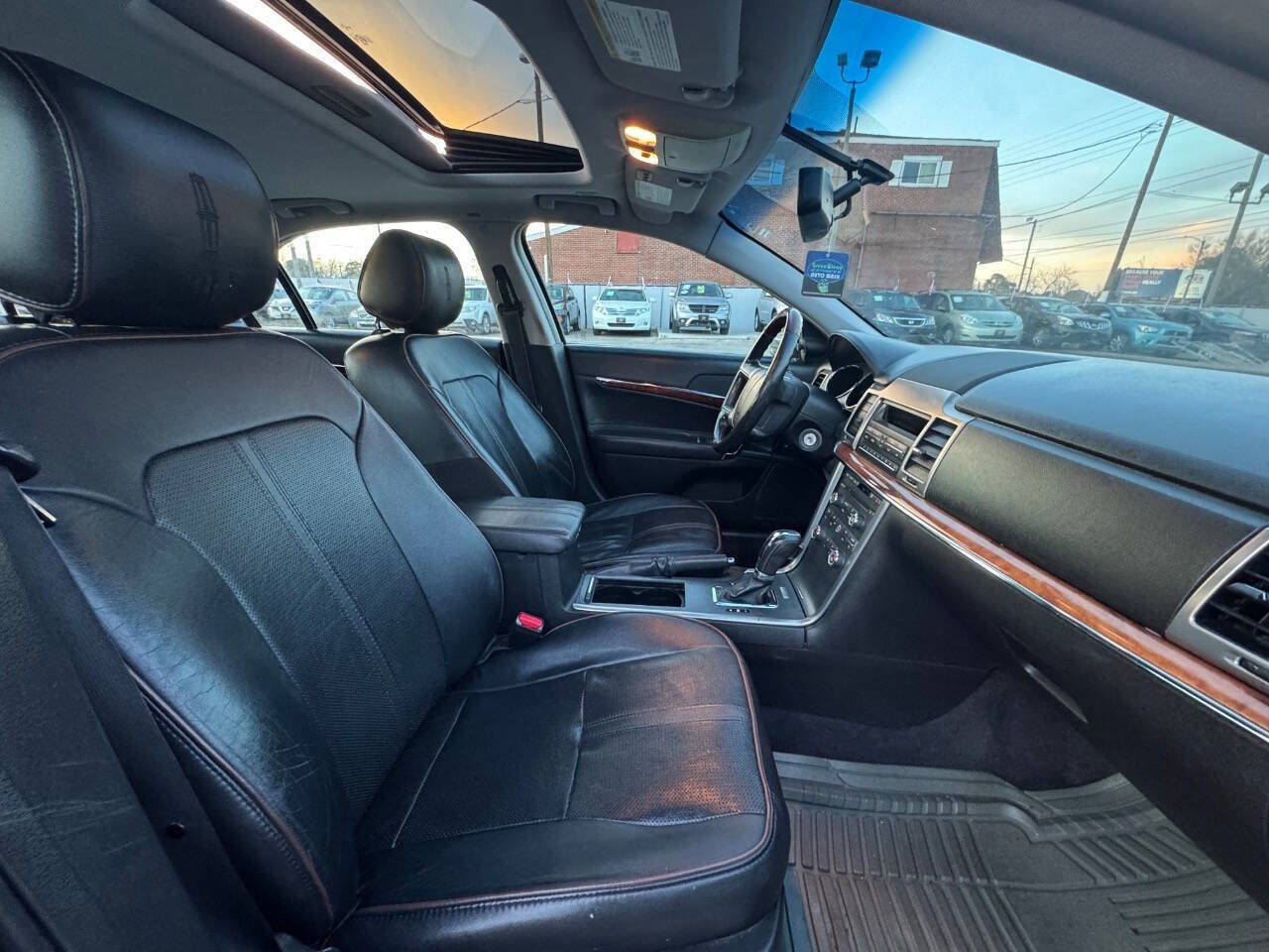 Used 2012 Lincoln MKZ Base AWD 4dr Sedan image 12