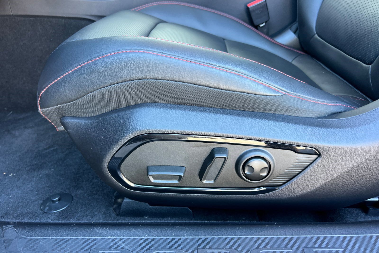 Used 2024 Dodge Charger R/T w/ Plus Group image 14