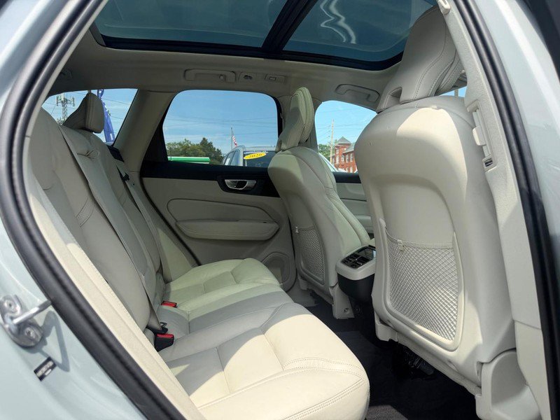 Certified 2026 Volvo XC60 B5 Ultra AWD/4WD image 11