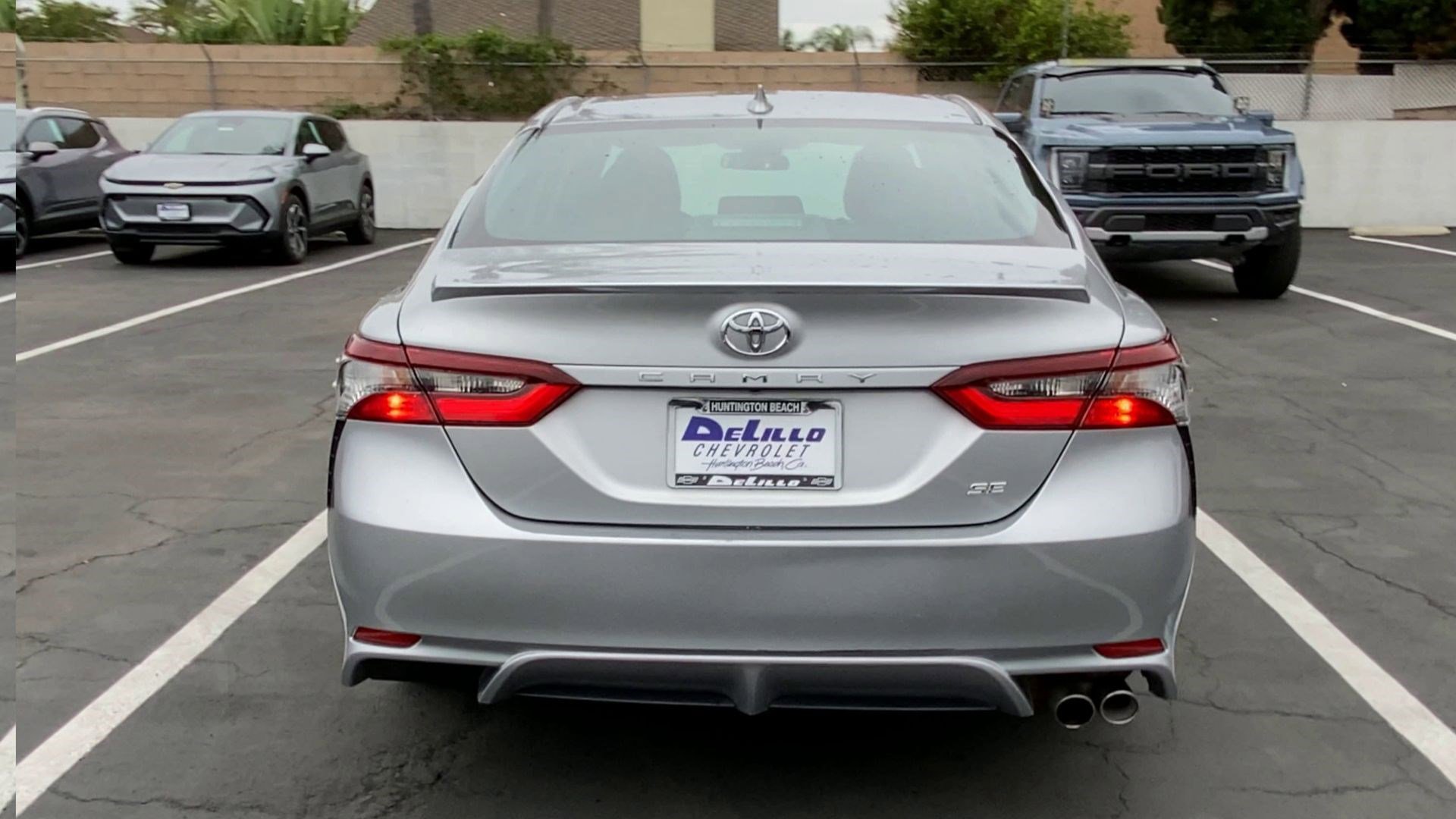 Used 2022 Toyota Camry SE image 11