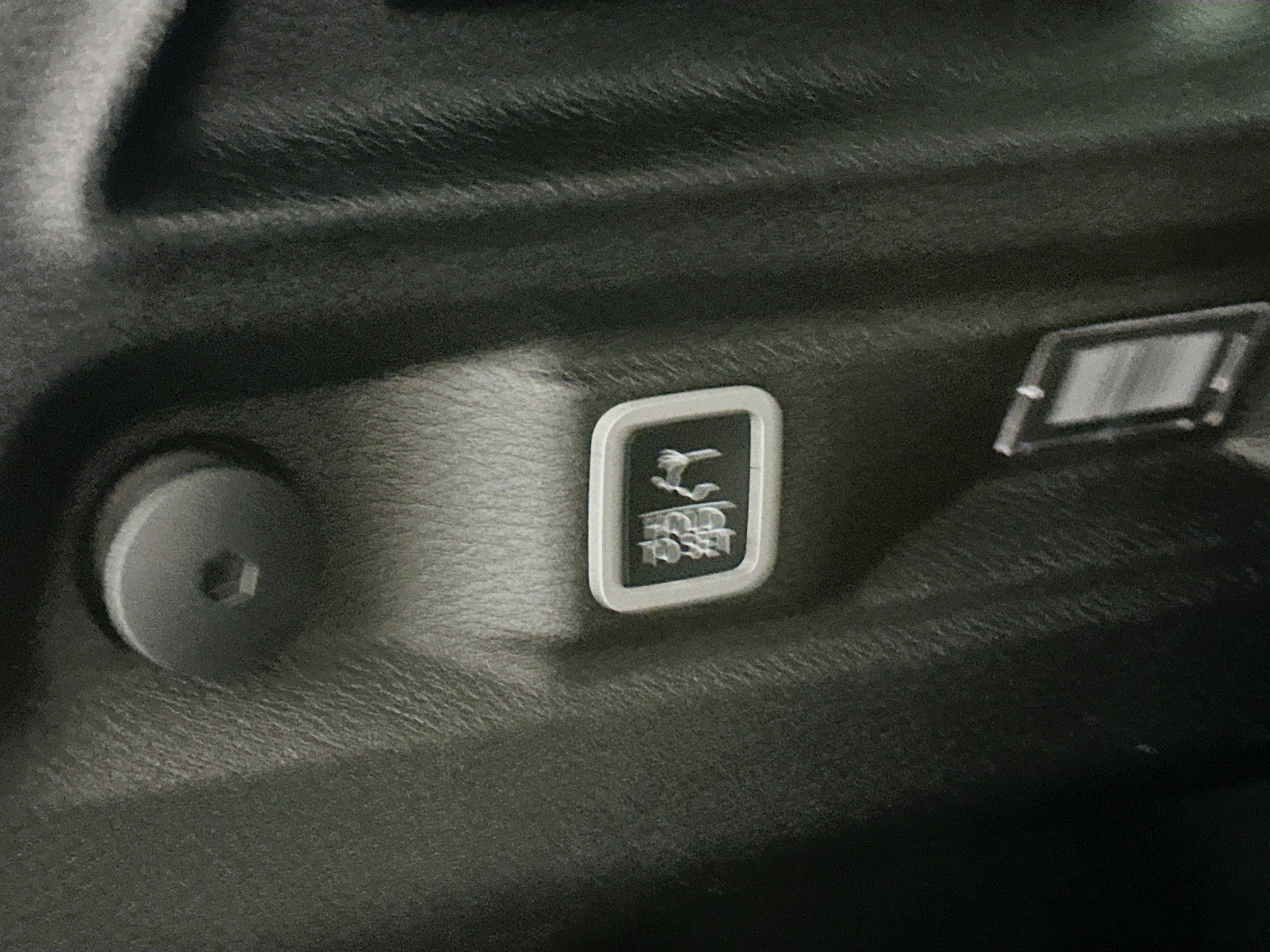 Used 2024 Jeep Grand Cherokee L Limited w/ Luxury Tech Group II image 33